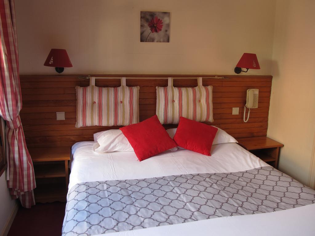 Logis La Charpenterie Hotel ตัลลัวร์ ภายนอก รูปภาพ